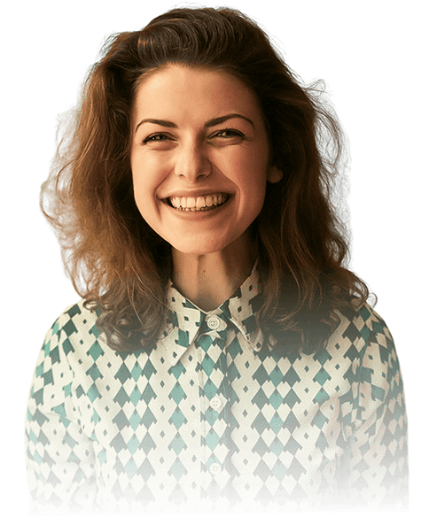 Pessoa sorrindo representando bem-estar mental